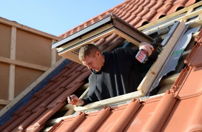 Pose de fenêtres de toit Velux à Roppenheim